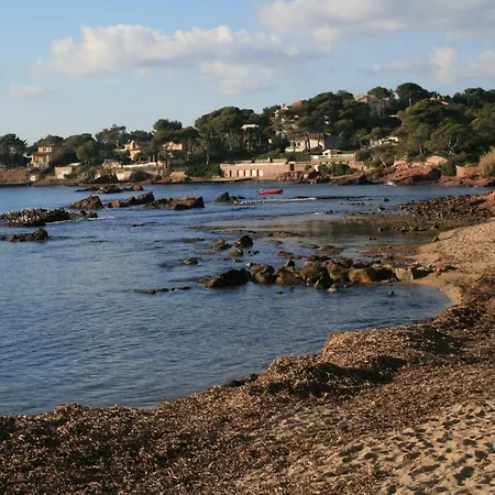 Raphael Saint-Raphaël